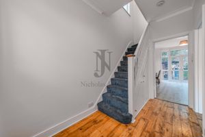 Photo 25- click for photo gallery